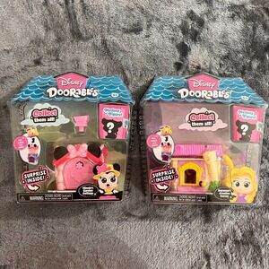 Lot of 2 (Minnie and Rapunzel) Disney Doorables Mini Playset with Mystery Figure
